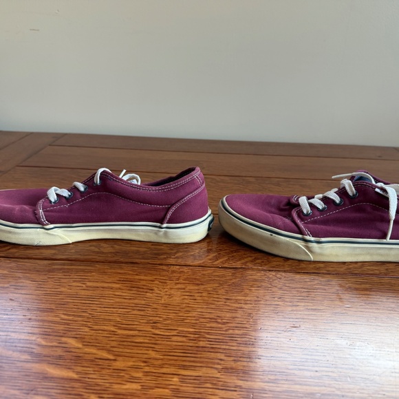 Burgundy Vans Slip-on Canvas Shoes Men's 8.5 Women's 10. - Picture 8 of 9